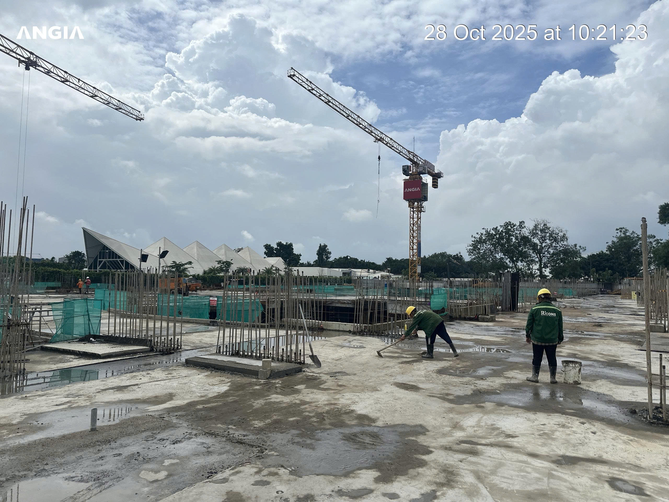 Tiến độ xây dựng The Gió Riverside tháng 11/2025